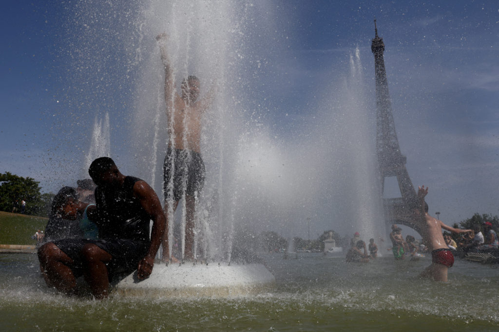 Source-feed image associated with Paris mortuaries overwhelmed amid Europe's record heat