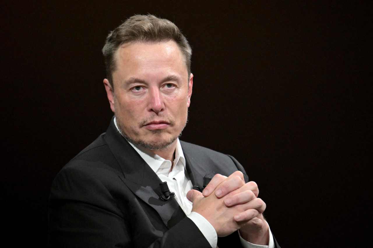 Source-feed image associated with SpaceX says it will reserve 5% of its IPO shares for staff, friends and family