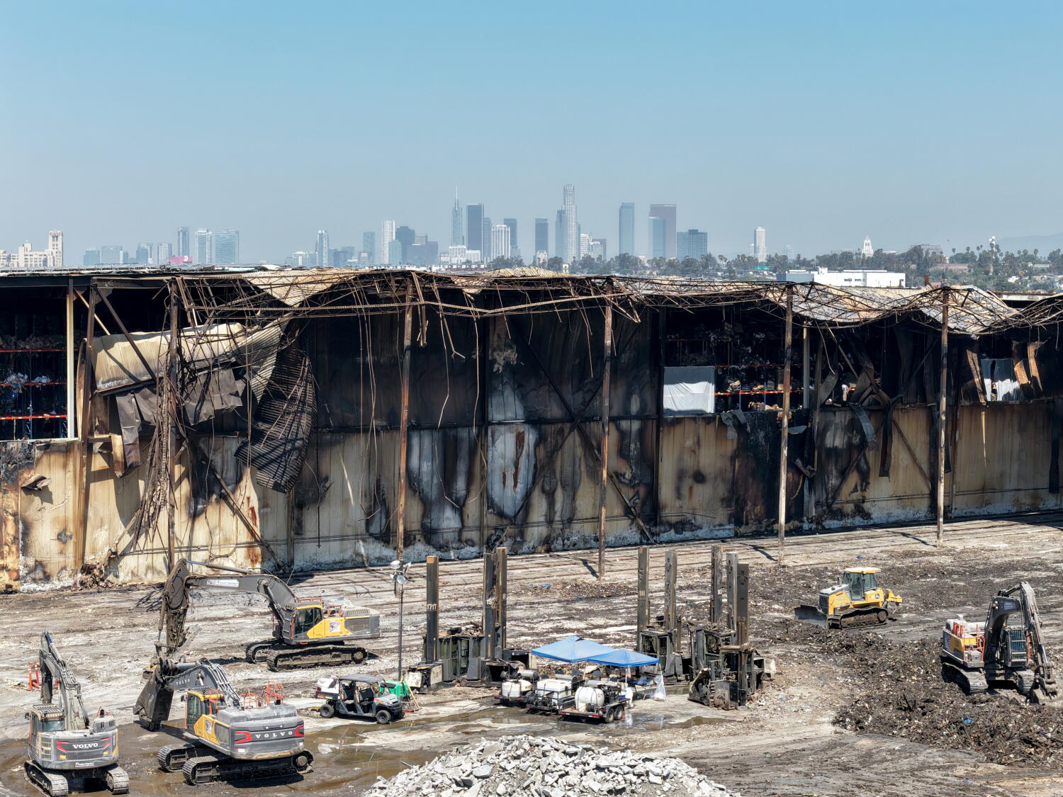 Source-feed image associated with Boyle Heights warehouse company says it's being unfairly scapegoated for fire and stench