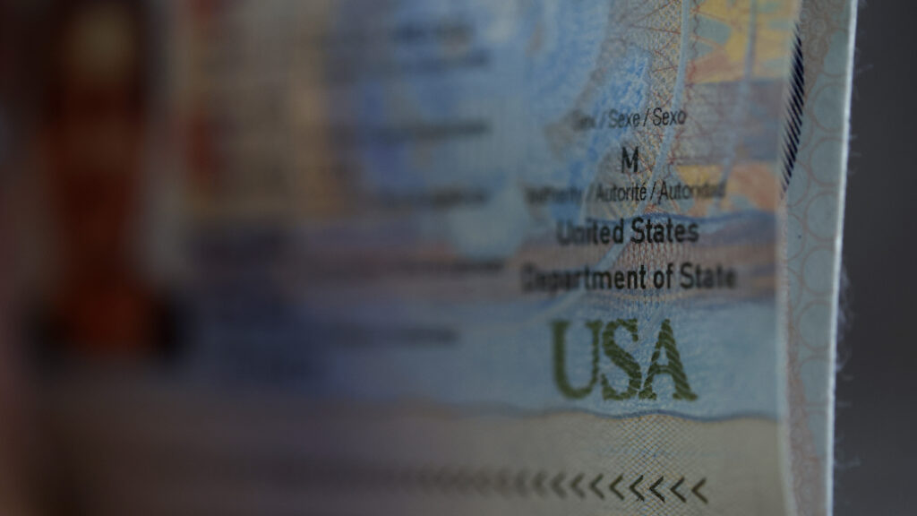 Source-feed image associated with STAT+: NIH plans to block international researchers on visas from accessing key funding avenue