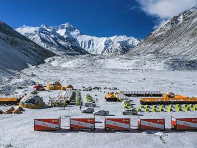 Source-feed image associated with India seeking to recover the body of an Everest climber known as 'Green Boots'