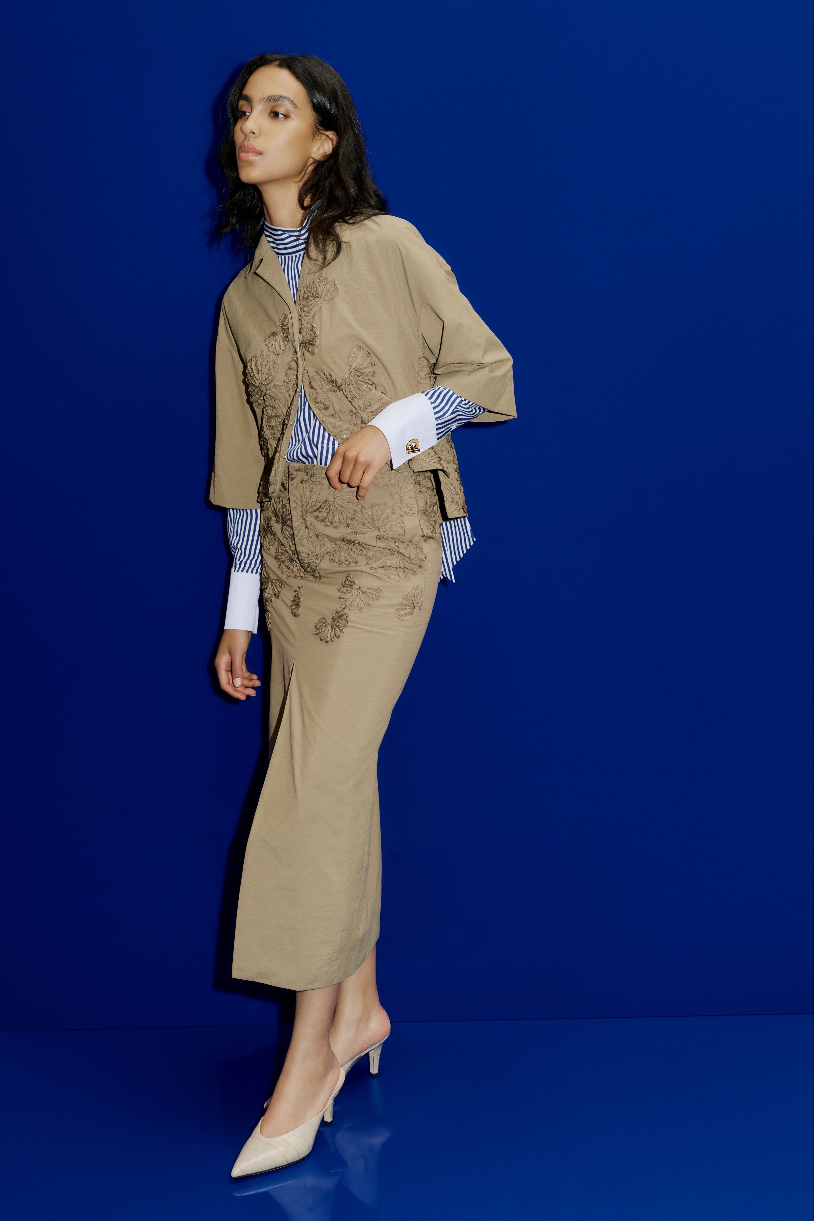 Source-feed image associated with Veronica Beard Resort 2027