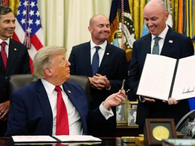 Source-feed image associated with Trump reduces size of 2 national monuments in Utah as Republicans reshape land management