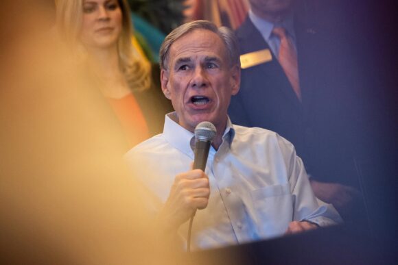 Source-feed image associated with Texas Governor Recommends Sweeping Data Center Regulation