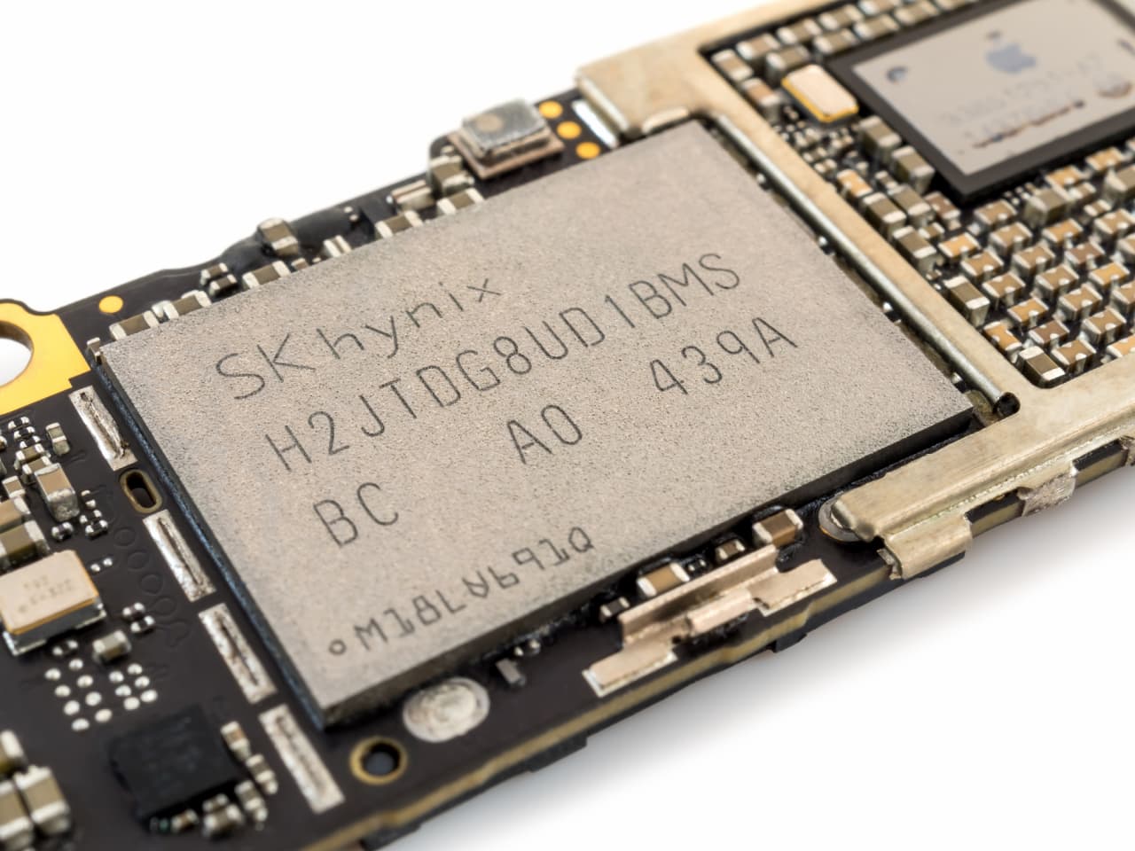 Source-feed image associated with The U.S. premium for SK Hynix is set to stay after Korean regulatory ruling