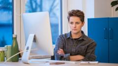 Source-feed image associated with Virtual interviews don't show bosses your personality, says Burnham