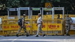 Image from linked report: Thousands of security personnel deployed as Delhi braces for ‘cockroach’ protest