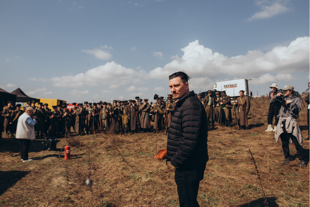 Source-feed image associated with ‘Pamfir’ Helmer Dmytro Sukholytkyy-Sobchuk Realized His Kyiv Apartment ‘Could Be Bombed Any Day,’ So He Remortgaged It to Fund ‘Something Strange Happened to Me’
