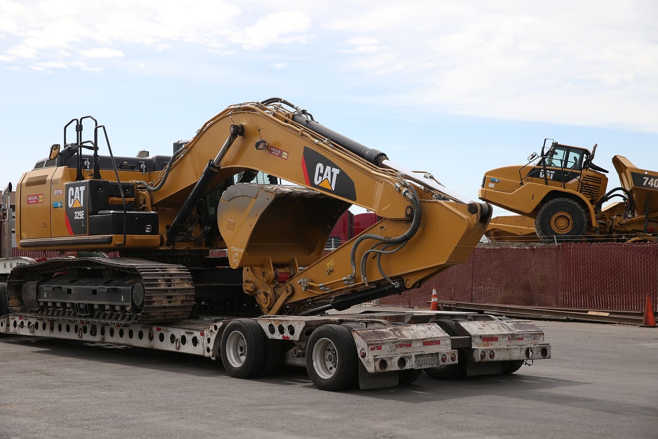 Source-feed image associated with Caterpillar is killing it, and data-center demand is driving record revenue
