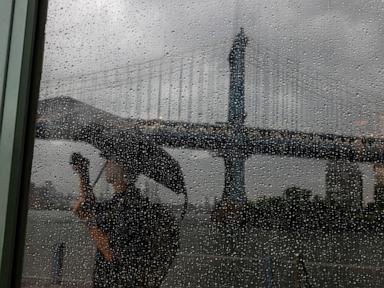Image from linked report: Tracking the nor'easter: State of emergency declared in New York City