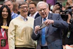 Source-feed image associated with Buffett calls Bill Gates relationship with Epstein 'distasteful'