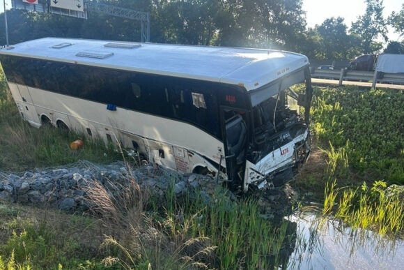 Source-feed image associated with Bus Hits Cars in Virginia, Killing 5 Massachusetts People and Injuring 34