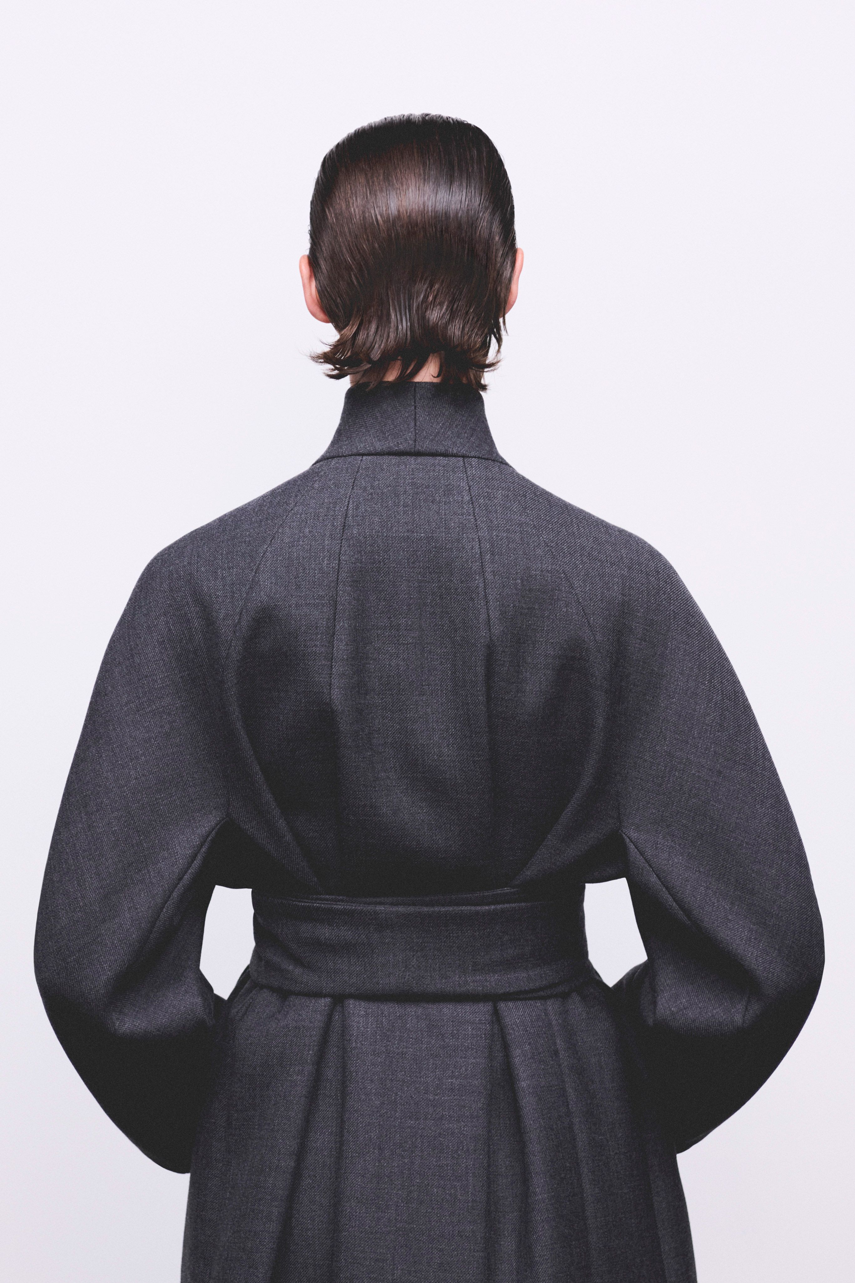 Source-feed image associated with Max Mara Atelier Fall 2026 Ready-to-Wear