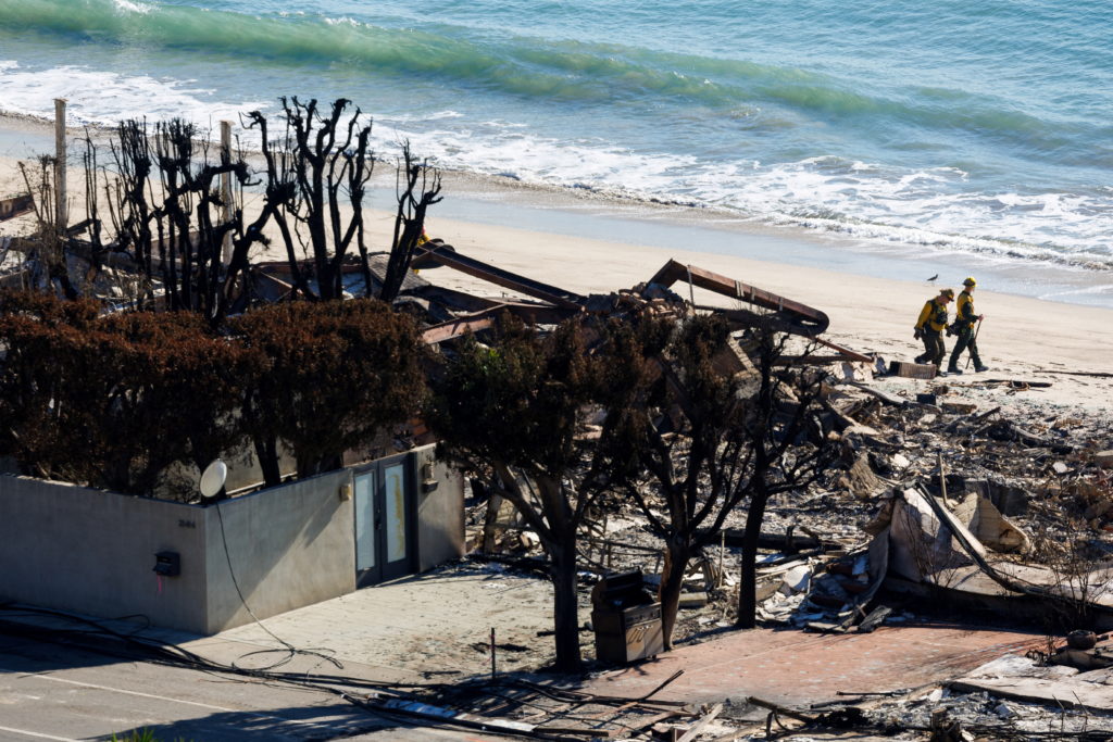 Source-feed image associated with Mistrial declared after jury deadlocks in arson trial over deadly 2025 Palisades Fire in Los Angeles