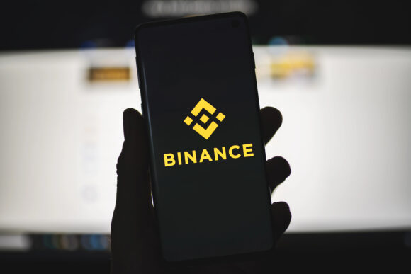 Source-feed image associated with UK Investors Sue Binance in London for £150 Million