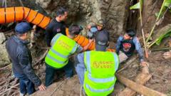 Source-feed image associated with Rescuers race to free seven people trapped in flooded Laos cave