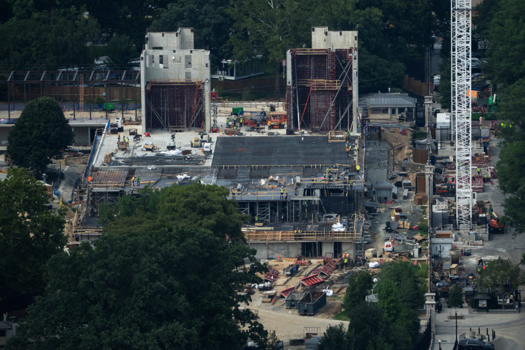 Source-feed image associated with Supreme Court chief justice allows work on Trump's $400M White House ballroom to continue for now
