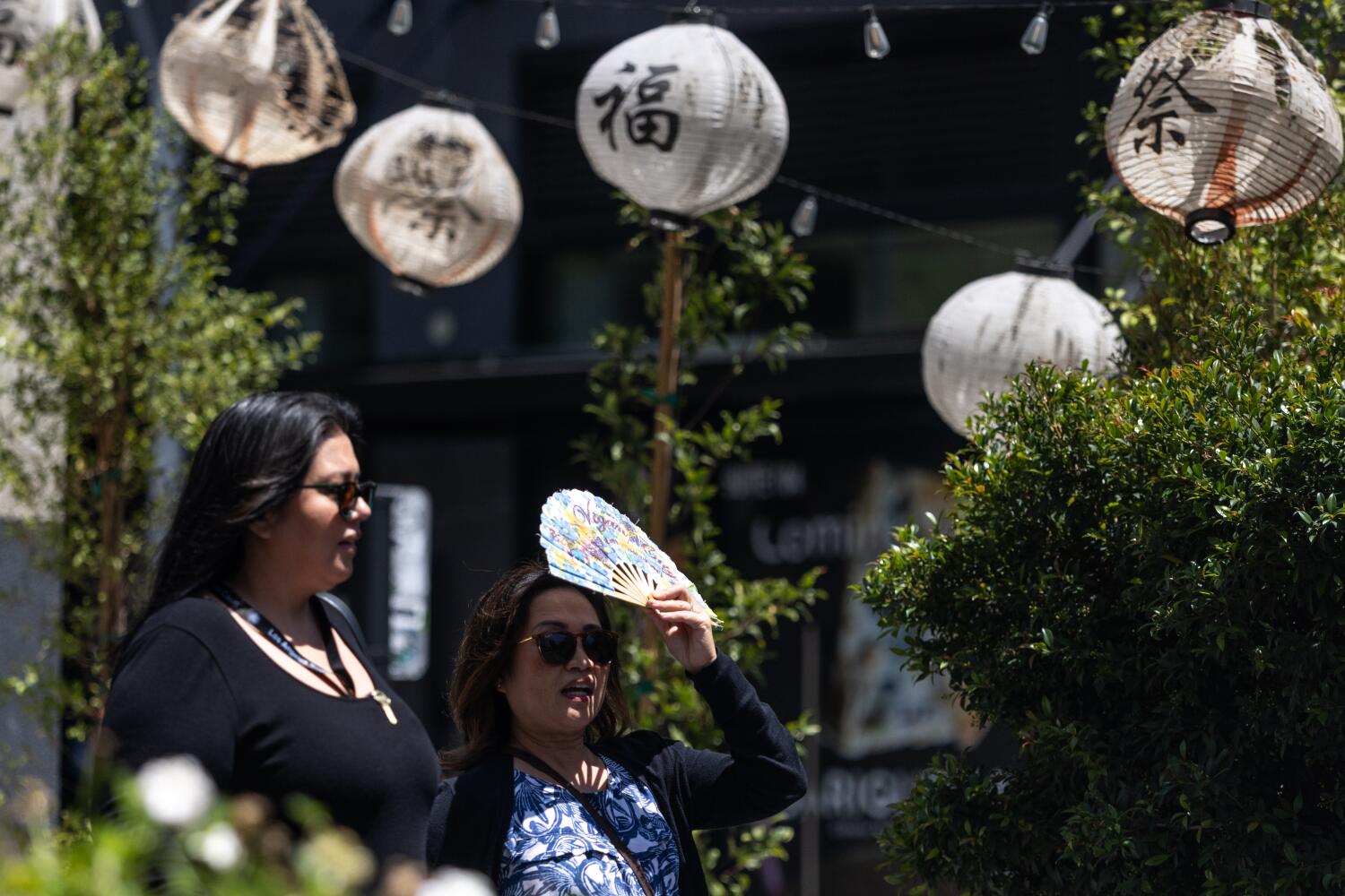 Source-feed image associated with Western U.S. heat wave brings record temps to Phoenix, wildfire evacuations in Spokane