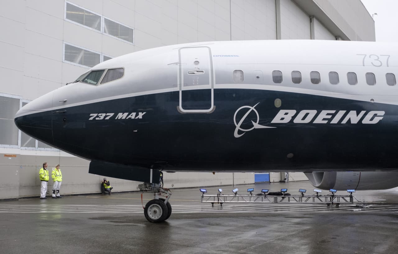 Source-feed image associated with Boeing clears key hurdle and stock rallies to lead the Dow