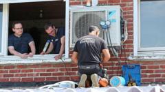 Source-feed image associated with Air conditioning creates political divide after France records hottest day