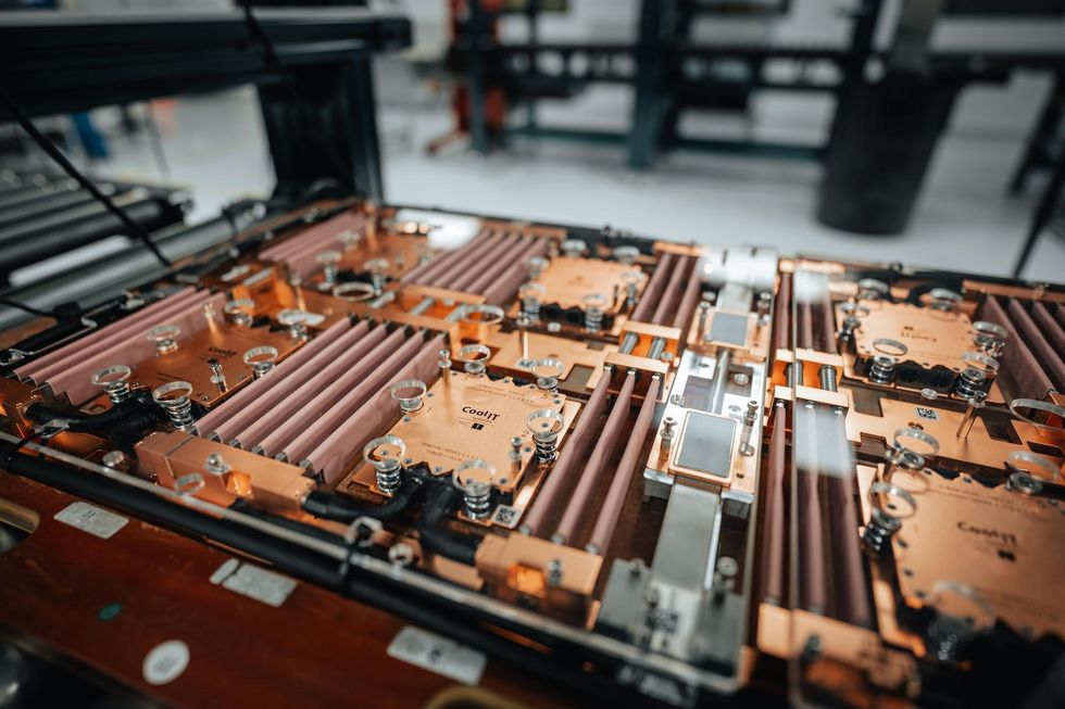 Image from linked report: The Future Is Fanless: 100% Heat Capture for Liquid Cooled AI Servers