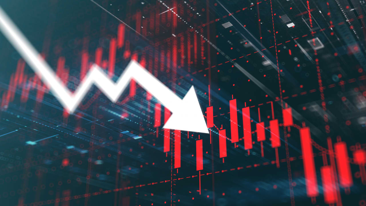 Image from linked report: Investors are dumping AI stocks as ‘tech wreck’ worsens. Here’s where they’re turning now.