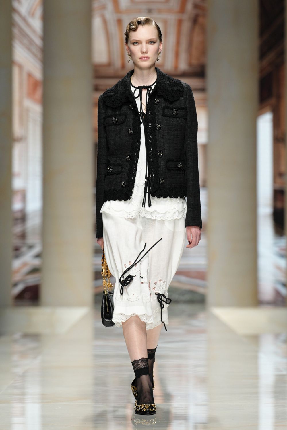 Image from linked report: Dolce & Gabbana Spring 2027 Ready-to-Wear