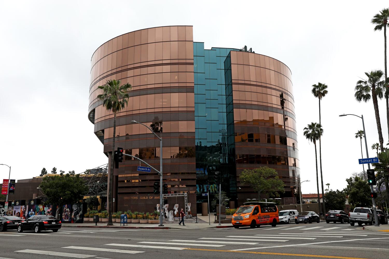 Source-feed image associated with DGA's board backs tentative contract with major studios