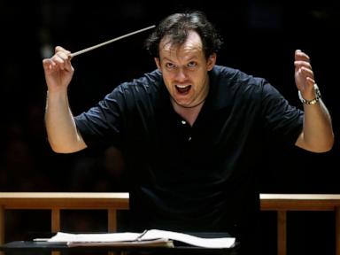 Source-feed image associated with Boston Symphony Orchestra and musicians extend contract for 48 hours, delaying possible first strike