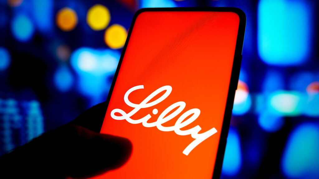 Source-feed image associated with STAT+: New data on Eli Lilly’s ‘triple-G’ drug leave open questions on heart benefit