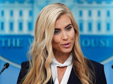 Image from linked report: Questions swirl about new White House press secretary's resume