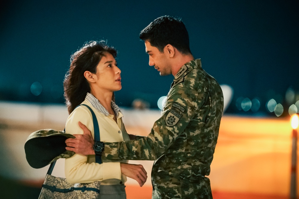 Image from linked report: Reza Rahadian, Dian Sastrowardoyo Starrer ‘Descendants of the Sun’ Heads to Busan Market as Barunson E&A Launches Sales