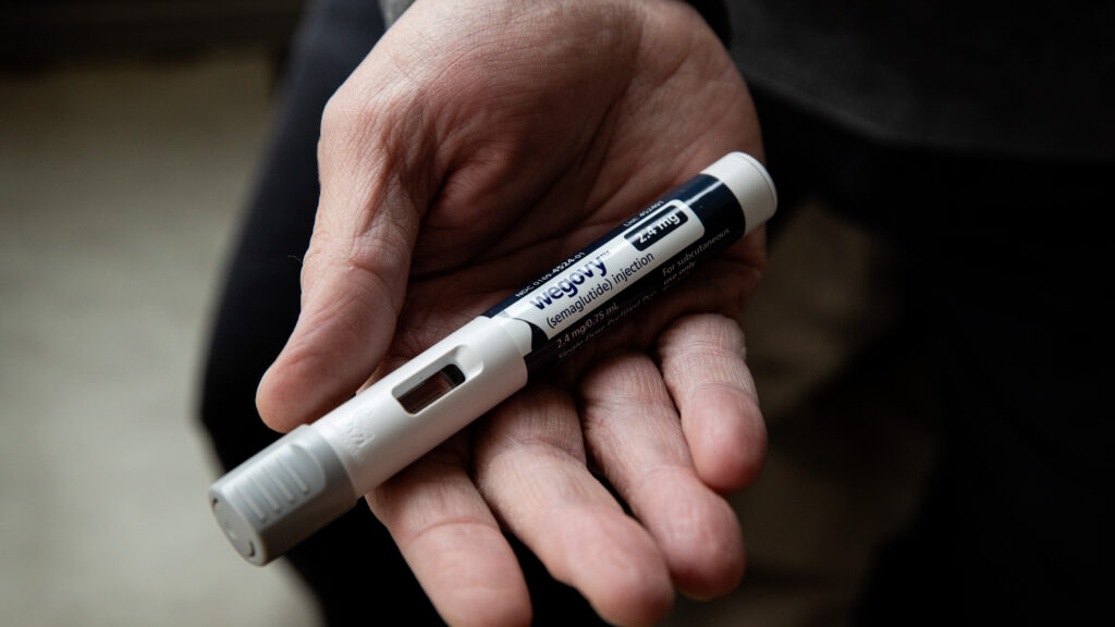 Source-feed image associated with STAT+: Trump’s obesity drug plan creates a temporary Medicare program that may be hard to end