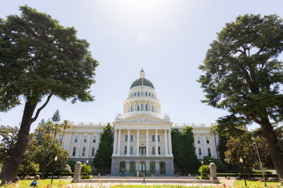 Source-feed image associated with California Lawmakers Adjourn Without Voting on Wildfire Bill