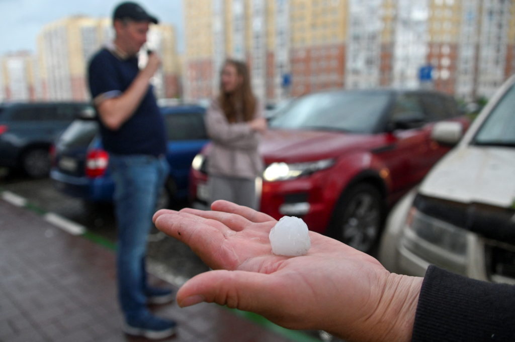 Source-feed image associated with A warmer world creates bigger and more damaging hailstones, study says