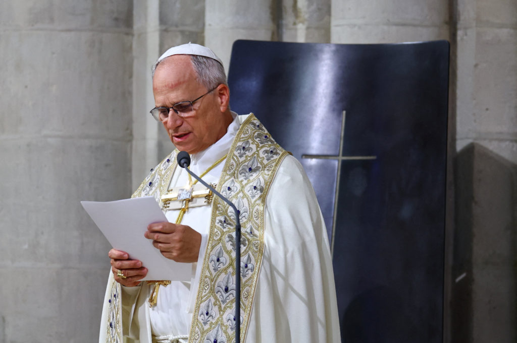 Image from linked report: Pope Leo XIV affirms need for media to cover public figures when asked about Trump ban