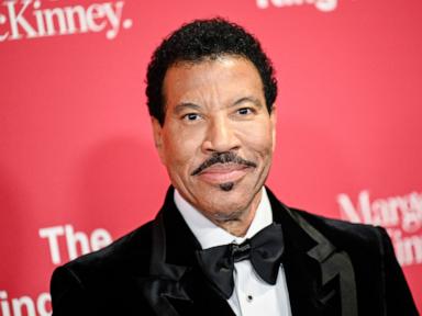 Image from linked report: Lionel Richie is taking a break from performing following a heart procedure