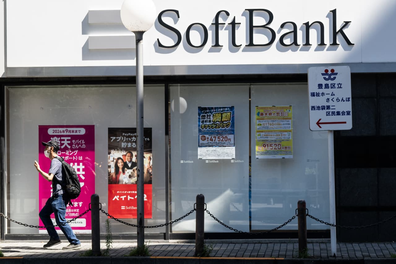 Source-feed image associated with SoftBank earnings exceed expectations, even without an OpenAI boost. This U.S. chip company saved the day.