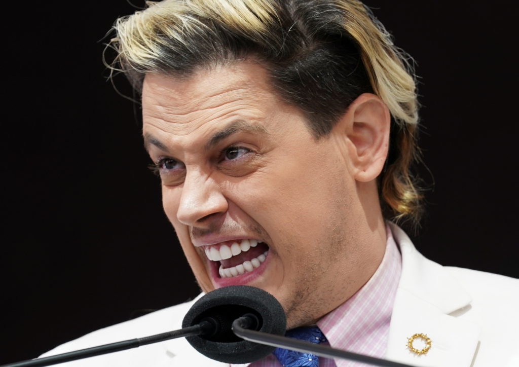 Source-feed image associated with Far-right British provocateur Milo Yiannopoulos arrested by ICE in New Orleans