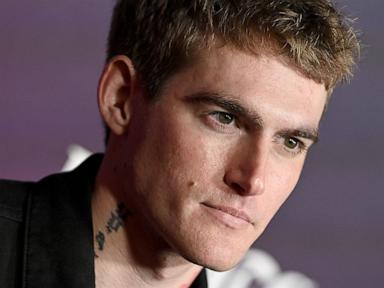 Image from linked report: Cindy Crawford's son Presley Gerber dies at 27