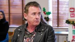 Source-feed image associated with Shane Richie pleads not guilty to drink-driving