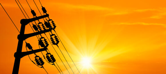 Source-feed image associated with Blackout Risk Rises as Heat Wave Stresses Largest US Electric Grids