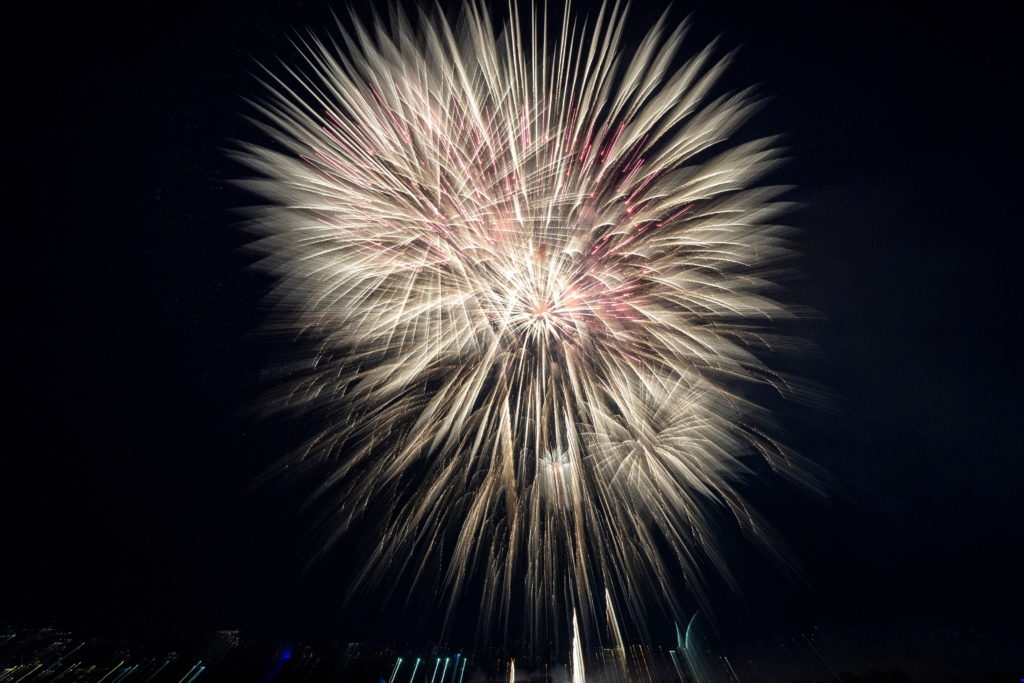 Source-feed image associated with Fireworks, heat and drought put this Fourth of July at high risk for wildfires