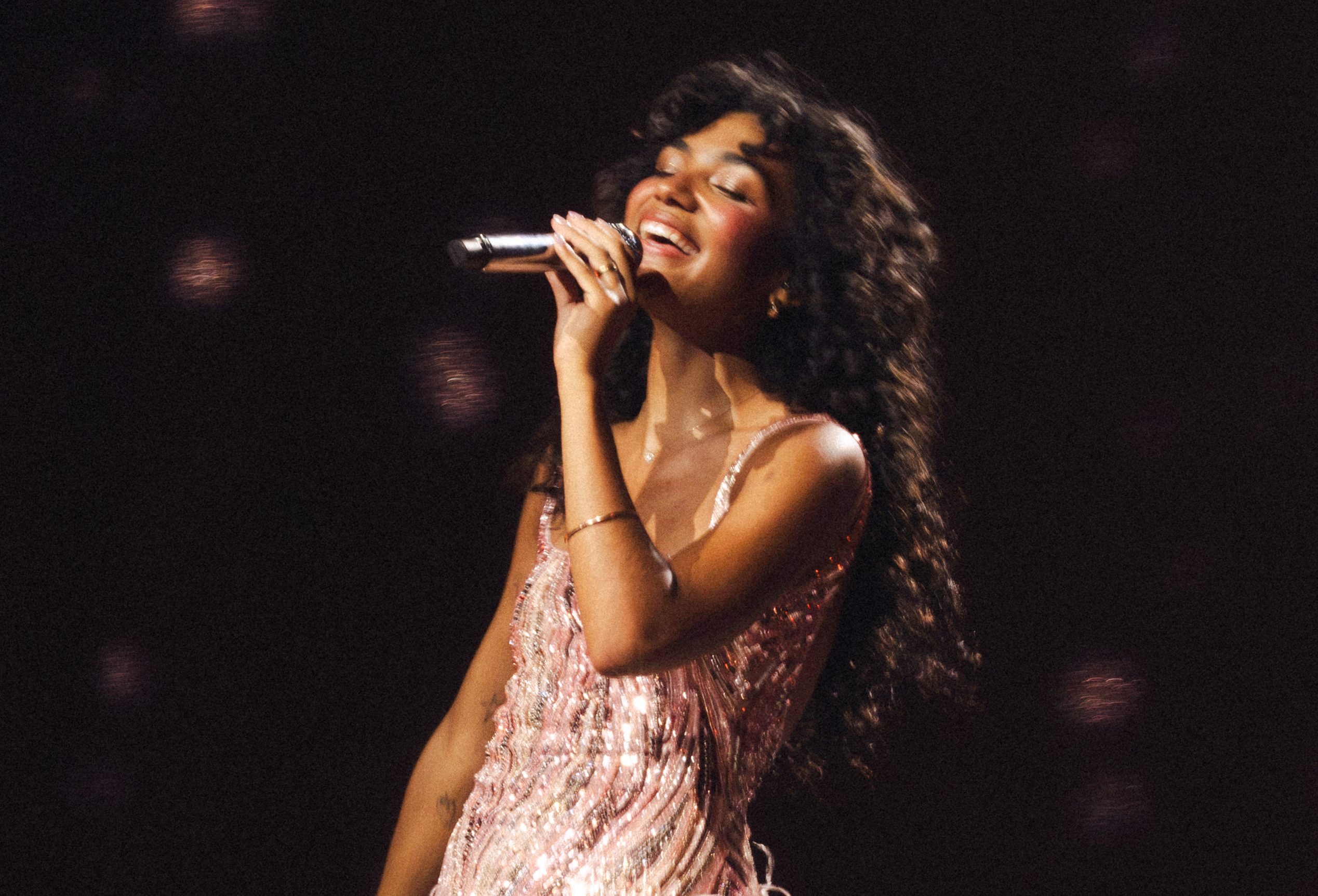 Source-feed image associated with Olivia Dean’s First U.S. Arena Tour Is Off to a Smashing Start, With L.A. Shows Proving She’s No One-Grammy Wonder: Concert Review