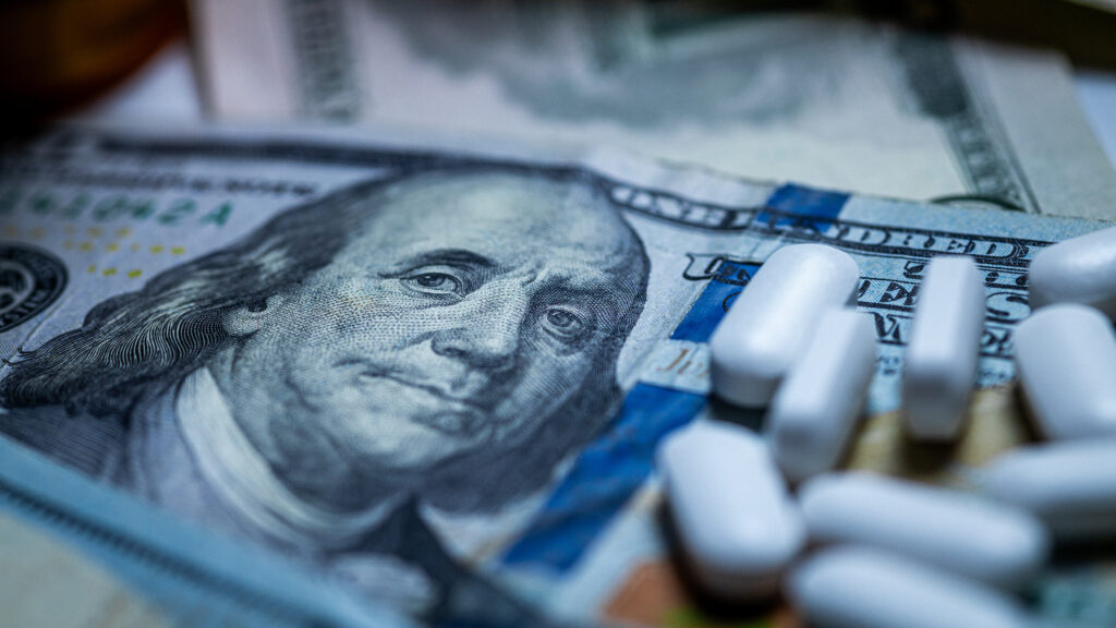 Source-feed image associated with STAT+: End of Medicare drug subsidy gives Democrats new attack line on rising out-of-pocket costs