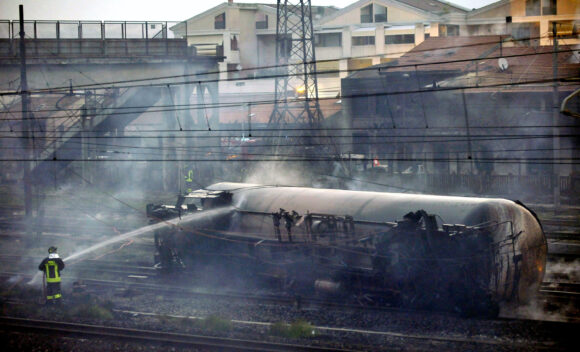 Source-feed image associated with Italy’s Former Railways Chief Starts 5-Year Jail Term for 2009 Disaster