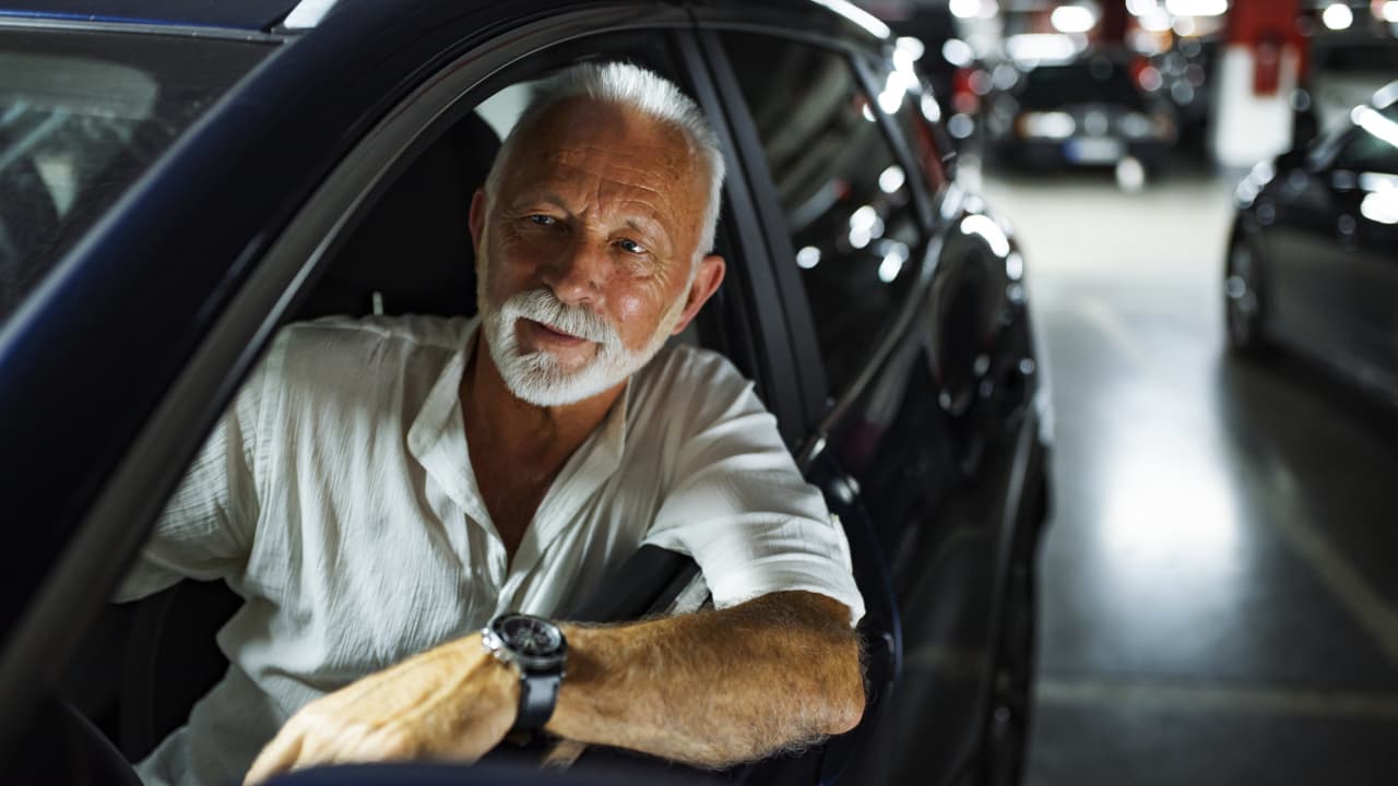 Source-feed image associated with ‘The market is obviously on fire’: Should I take $1,000 from my brokerage account to pay off my car loan?