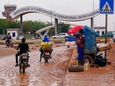 Source-feed image associated with Gunmen attack Niger airport, killing 11 soldiers and 2 civilians, officials say