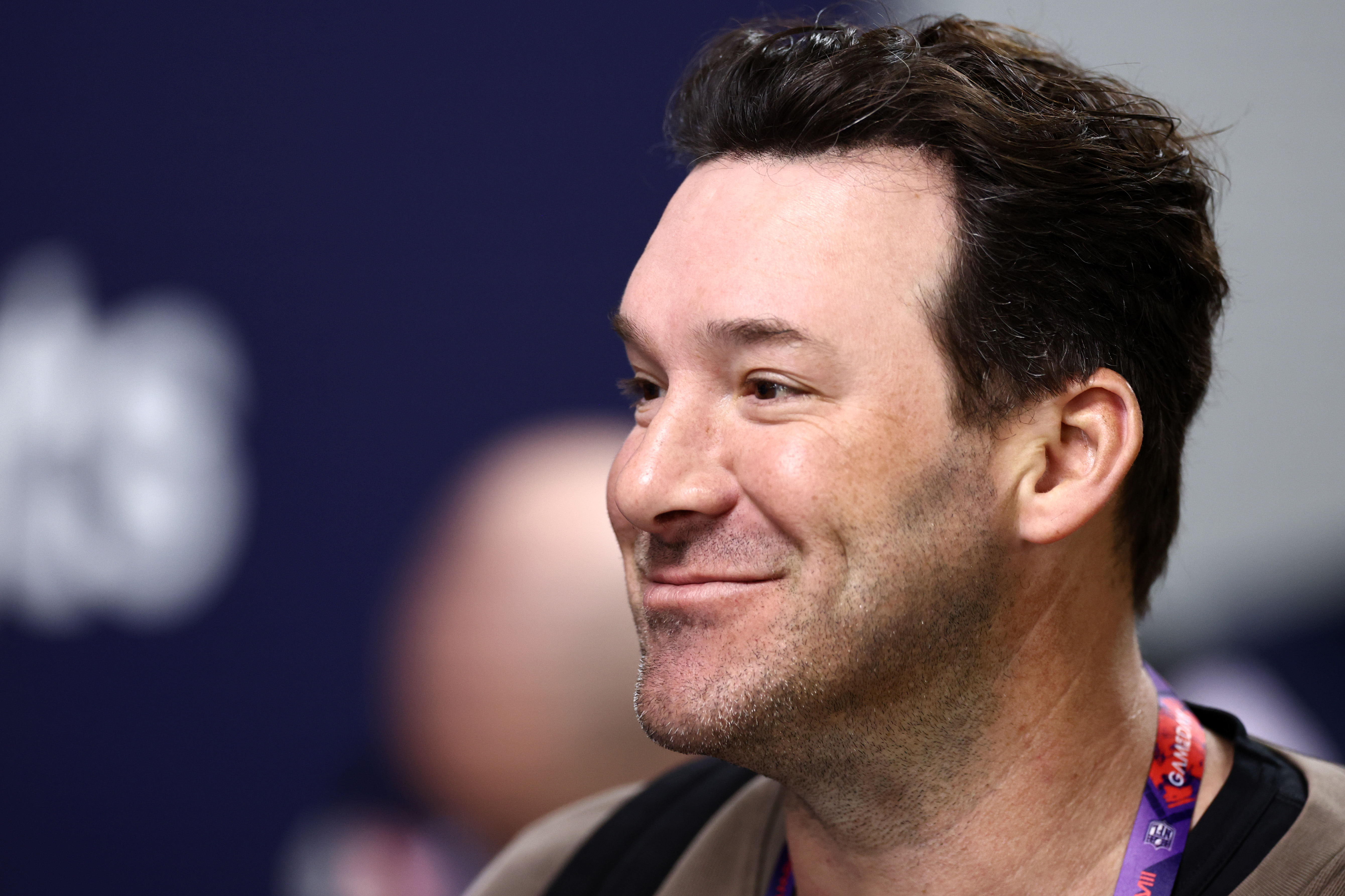 Source-feed image associated with Tony Romo Suggests He’d Like to Return to CBS’ NFL Coverage After No Contest Plea