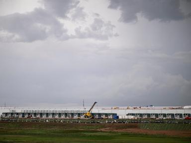 Source-feed image associated with Here's all the ways that data center controversies have transformed the midterm elections